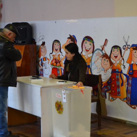 Folkeavstemning i Armenia i 2015.